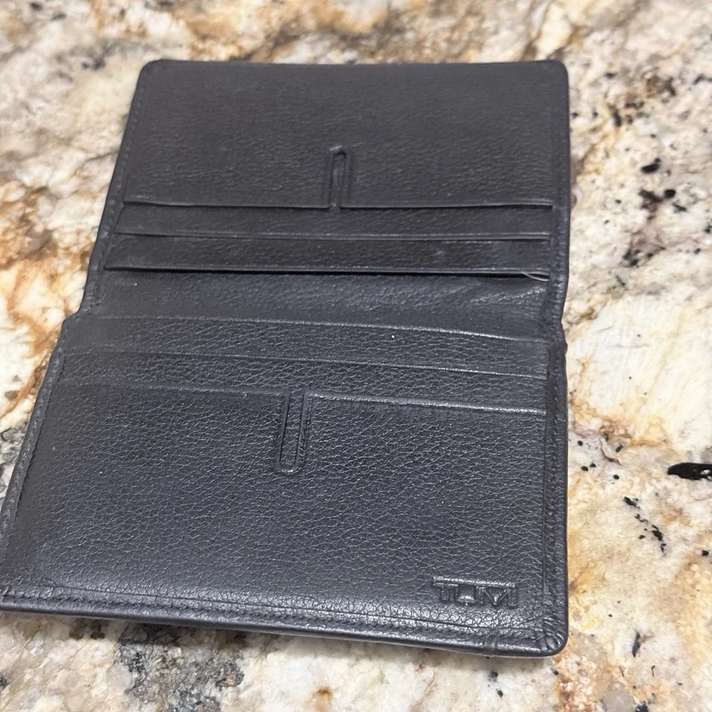Tumi Black Leather Bi-Fold Card Wallet